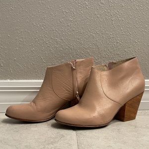 FORTRESS Peach Bootie Block Heel Casual Size 6, Size 36